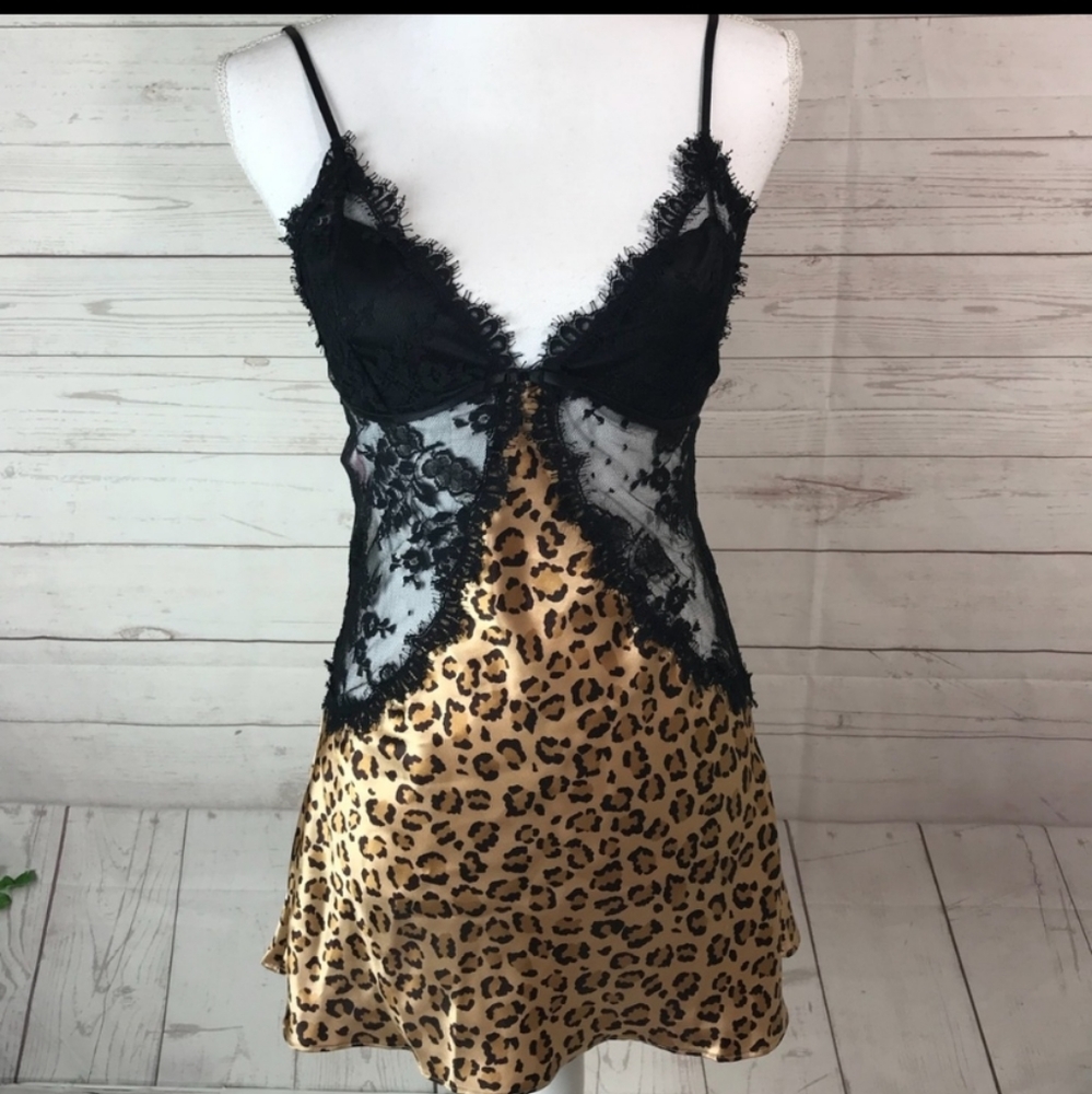 Victorias secret lingerie size L